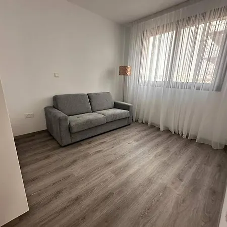 Appartement Cozy 3 Bedroom 300m From The Sea *