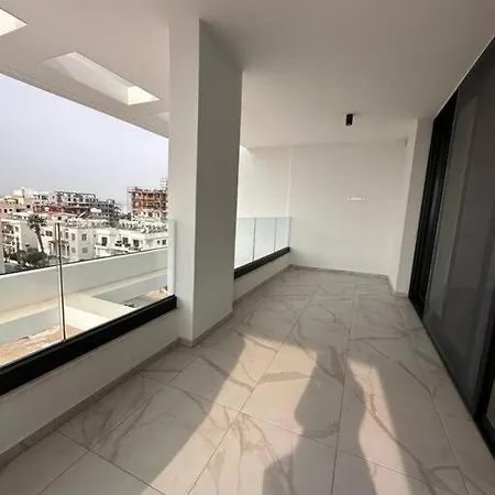 Appartement Cozy 3 Bedroom 300m From The Sea Larnaca